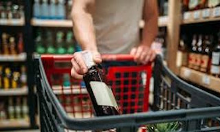 Получение лицензии на розничную продажу алкоголя в Старой Руссе в октябре